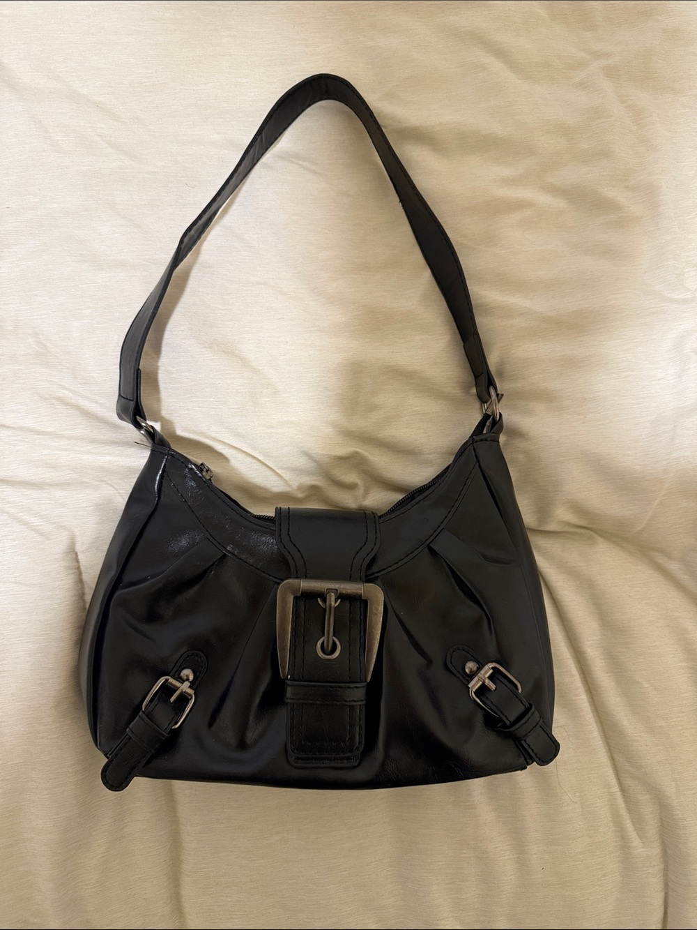 Classic Black Shoulder Bag with Buckle Accent